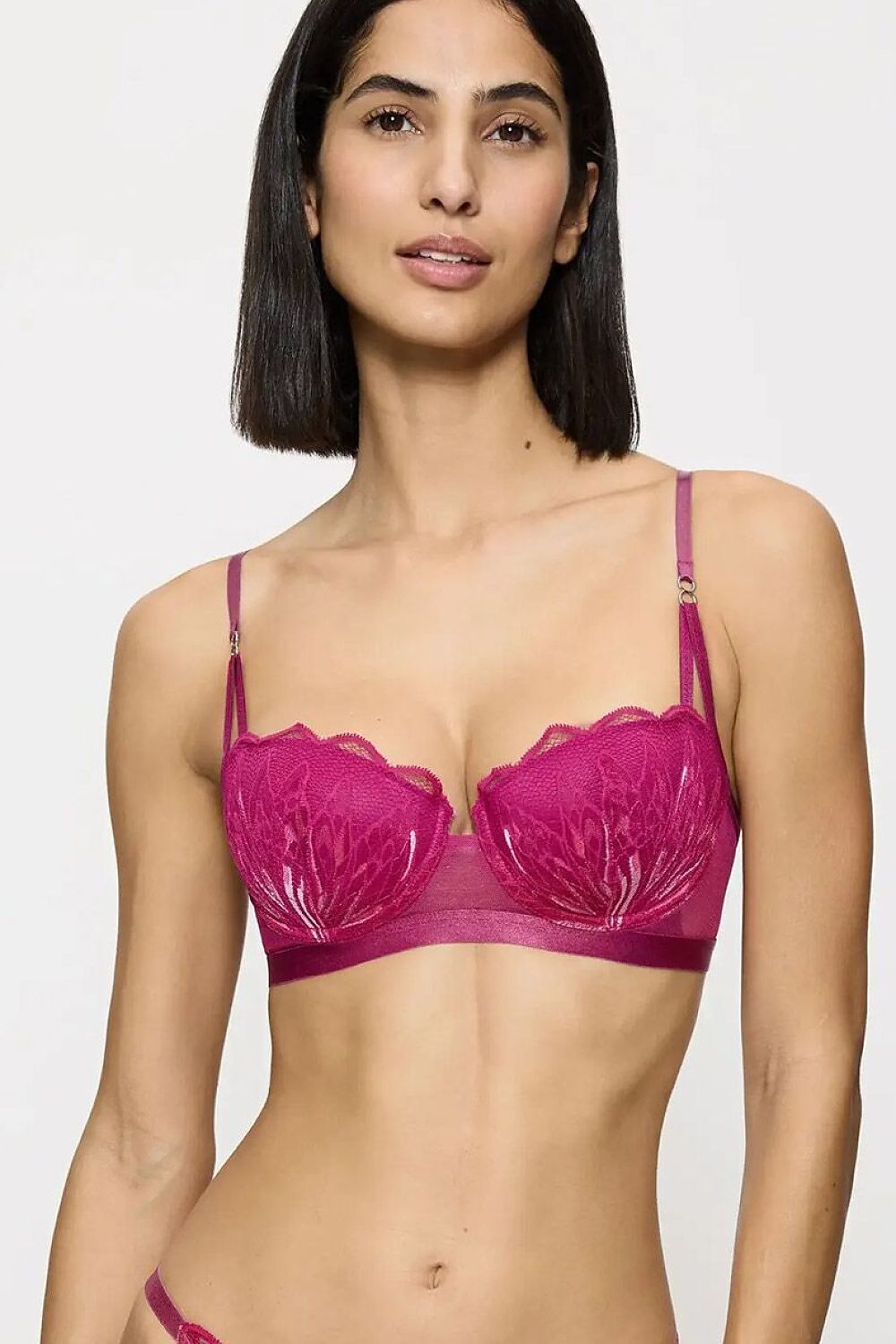 Padded bra model 230074 Triumph